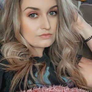 Meet your Posher, Kim